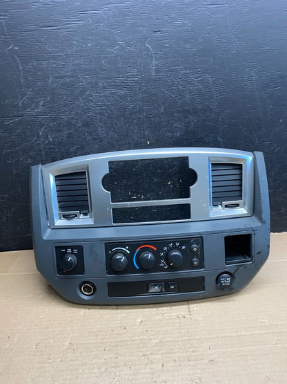 2006 to 2008 Dodge Ram Radio Climate Control A/C Heat Dash Bezel Trim ag6435 DG0