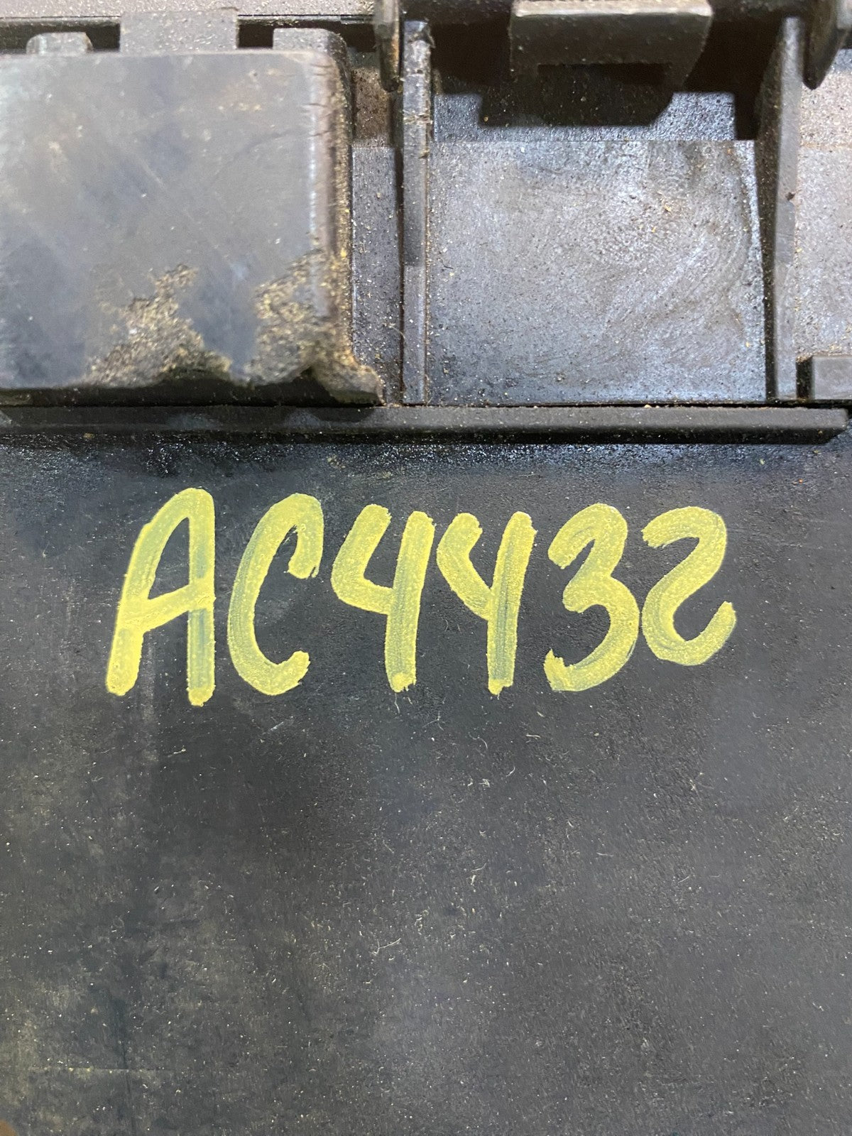 2011 Liberty Nitro TIPM Power Integrated Fuse Box Module Oem ac4432 DG7