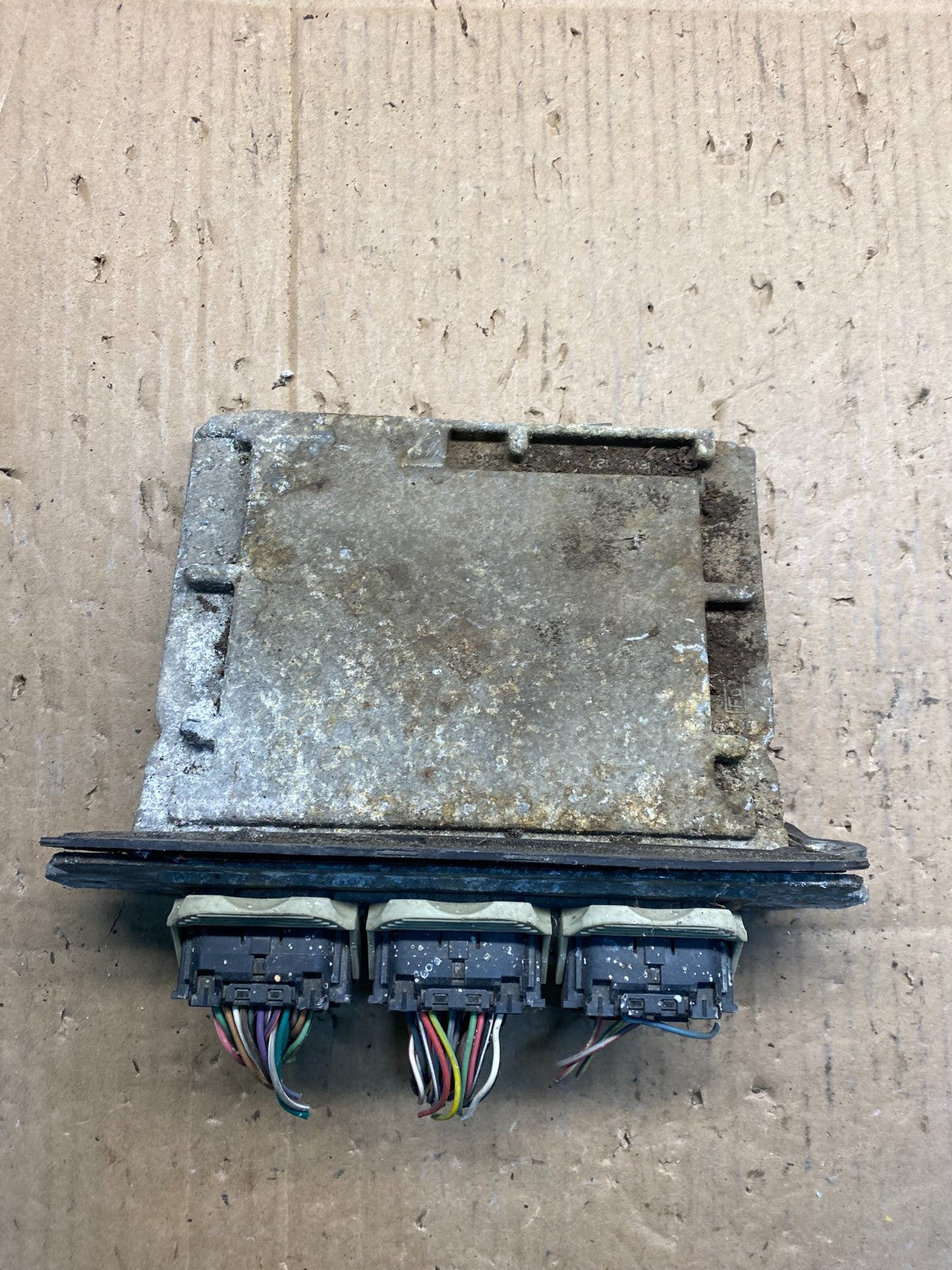2007 Ford Escape  Engine Control Unit ECU ECM Computer Module OEM s2237 DG2