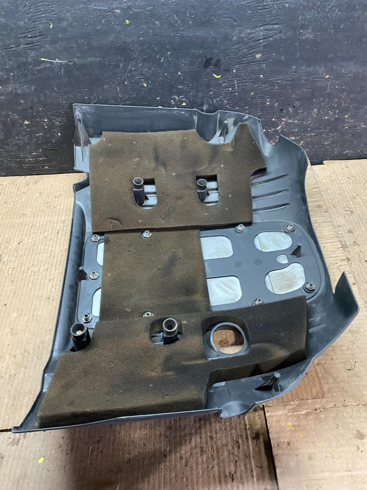 2005 to 2010 Dodge Charger Ram 5.7L Hemi Engine Cover Plastic Shield W6029 DG6