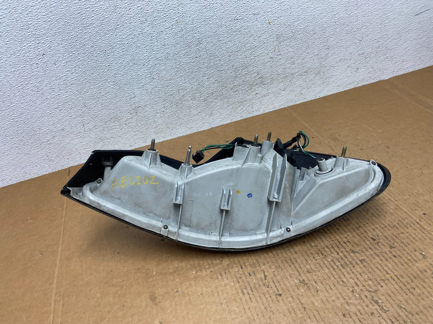 1997 to 2000 Dodge Avenger Left Driver LH Side Tail Light AE0202 DW6