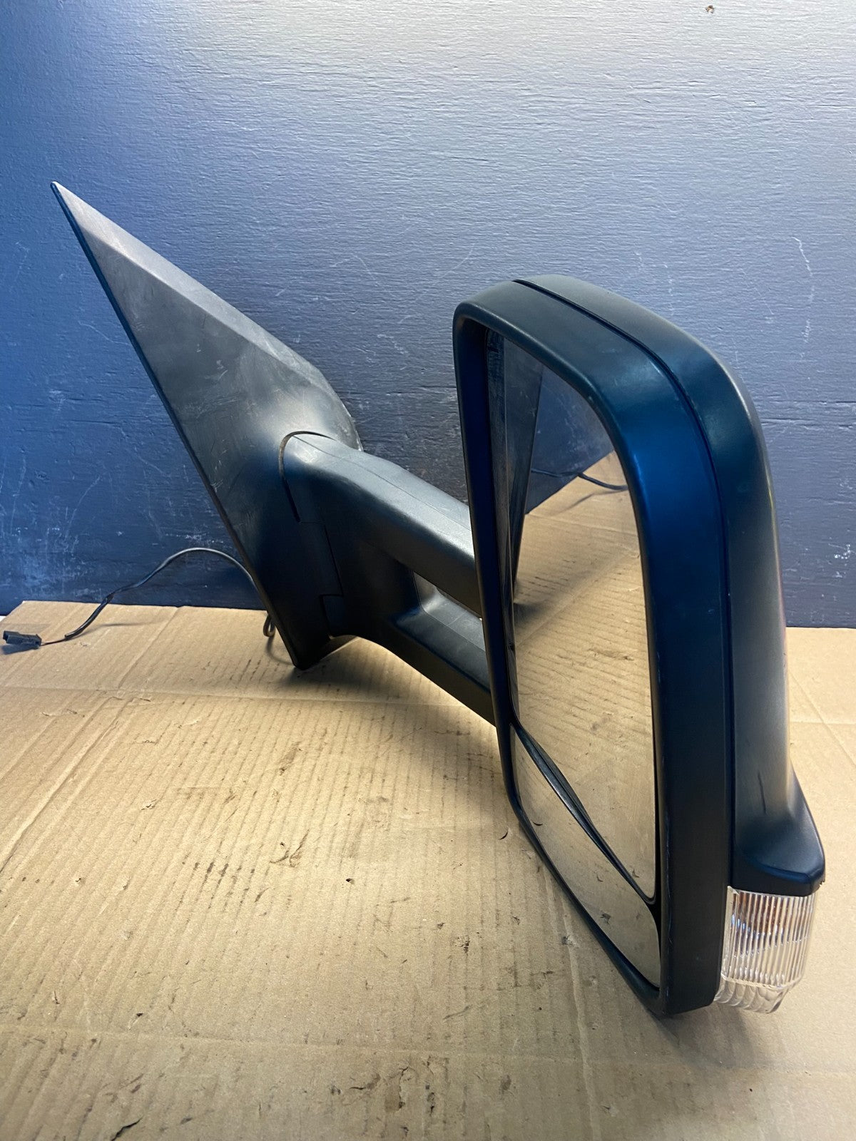 2007 - 2017 Mercedes-Benz Sprinter Right Passenger View Door Mirror AD29615