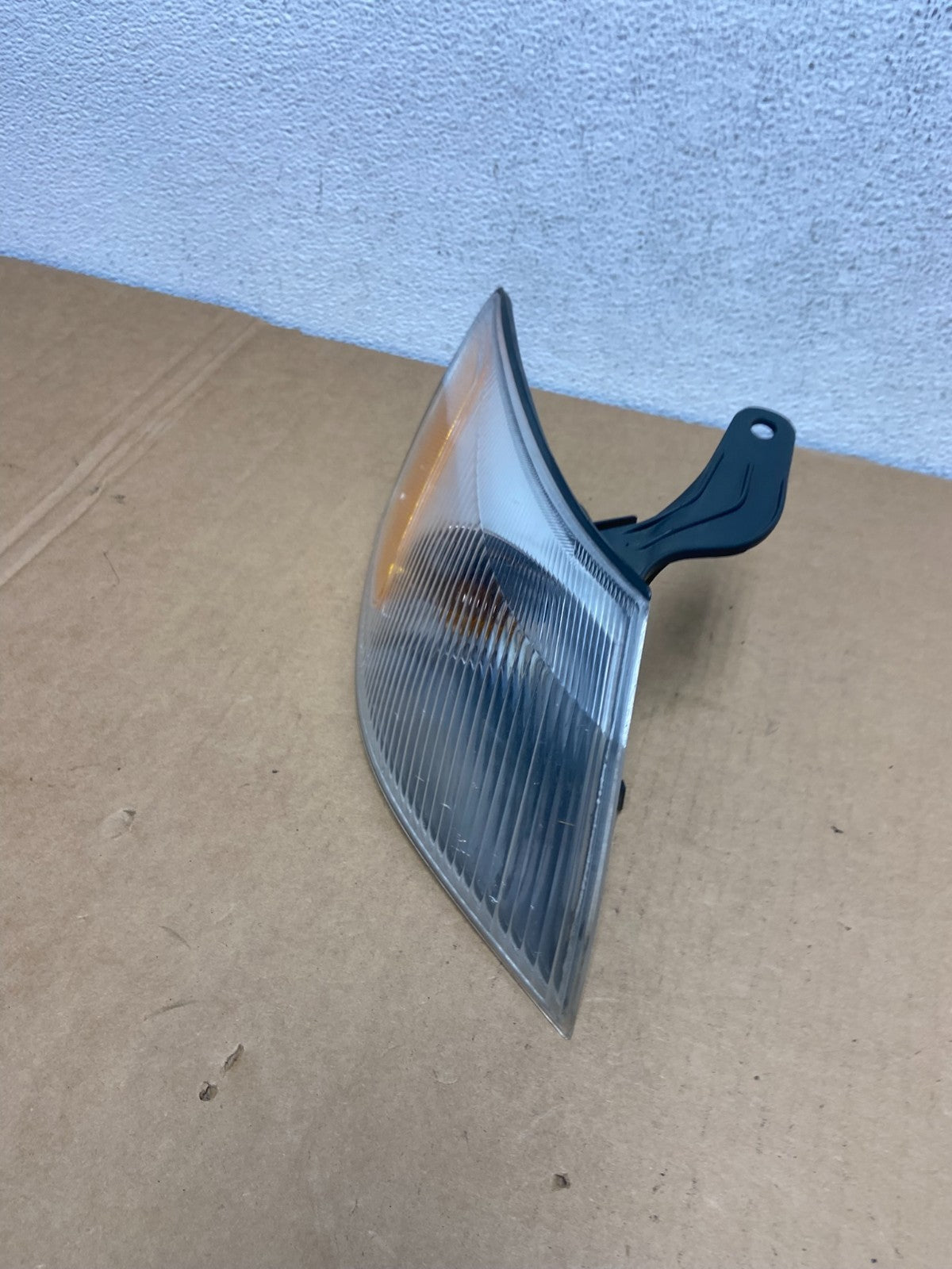 1997 1998 1999 Toyota Camry Right Passenger RH Turn Signal AD2596 DW1