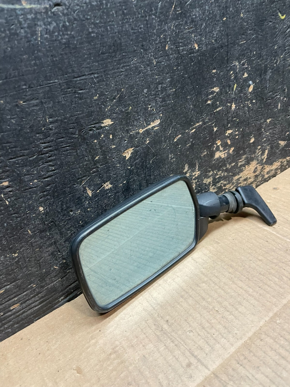 1981 to 1985 Volvo 244 Left Driver Side View Door Mirror Y1692 PS5