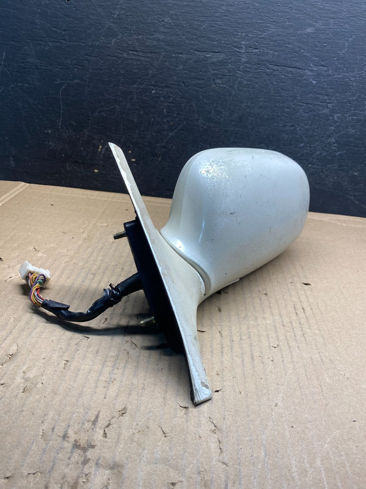 1997 to 2001 Lexus ES300 Left Driver LH View Door Mirror AE7938 DW1