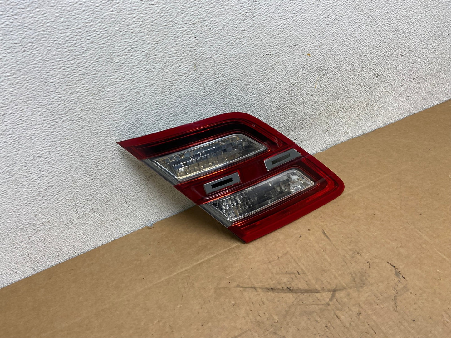 2013 to 2018 Ford Taurus Left Driver Lh Side Tail Light Inner AD5989 LK2