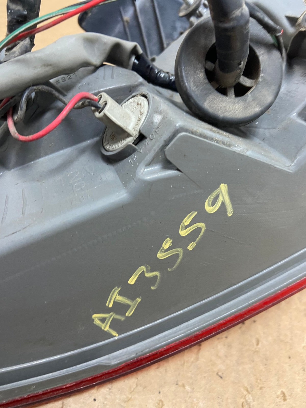 2009 2010 2011 Nissan Maxima Right Passenger RH Side Tail light AI3559 LK10