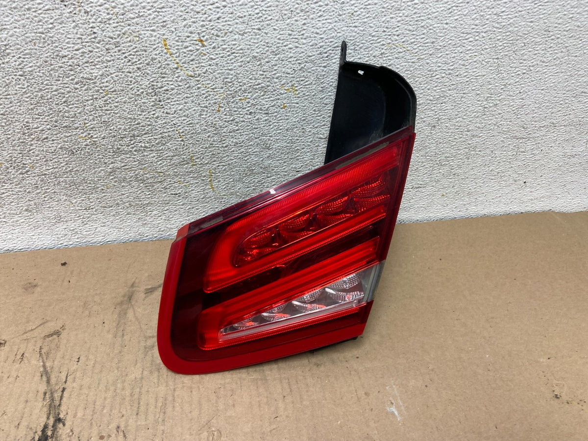 2015-2017 Mercedes-Benz Coupe S550 Right Passenger Inner Tail Light ah0997 DG0