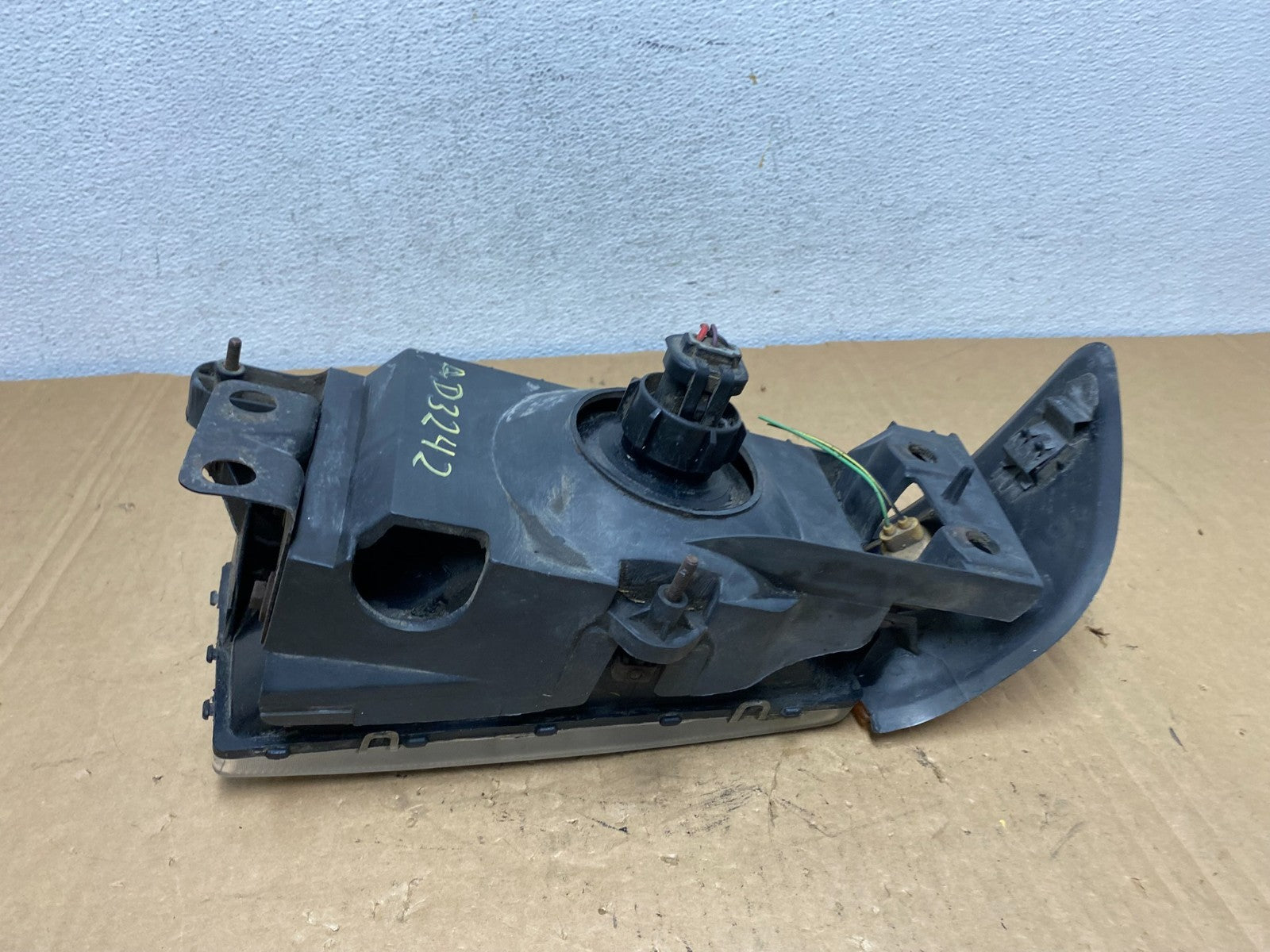 1989 to 1995 Plymouth Acclaim Left Side Headlights AD32424