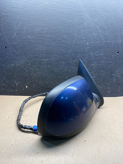2003-2006 Chevrolet Tahoe Right Passenger Turn Signal View Door Mirror AI5362 DW1