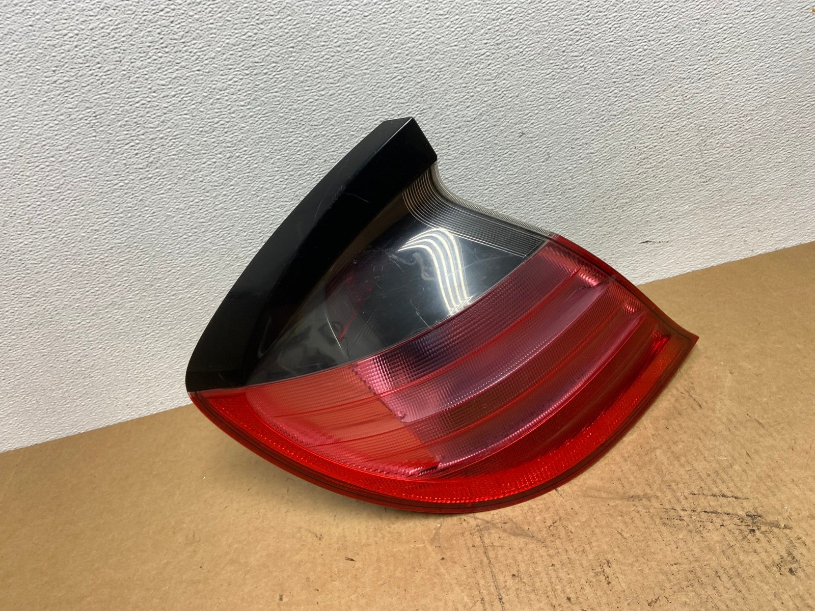 2002-2005 Mercedes C C230 Kompressor Coupe Left Driver Tail Light Oem AC2879 LK0