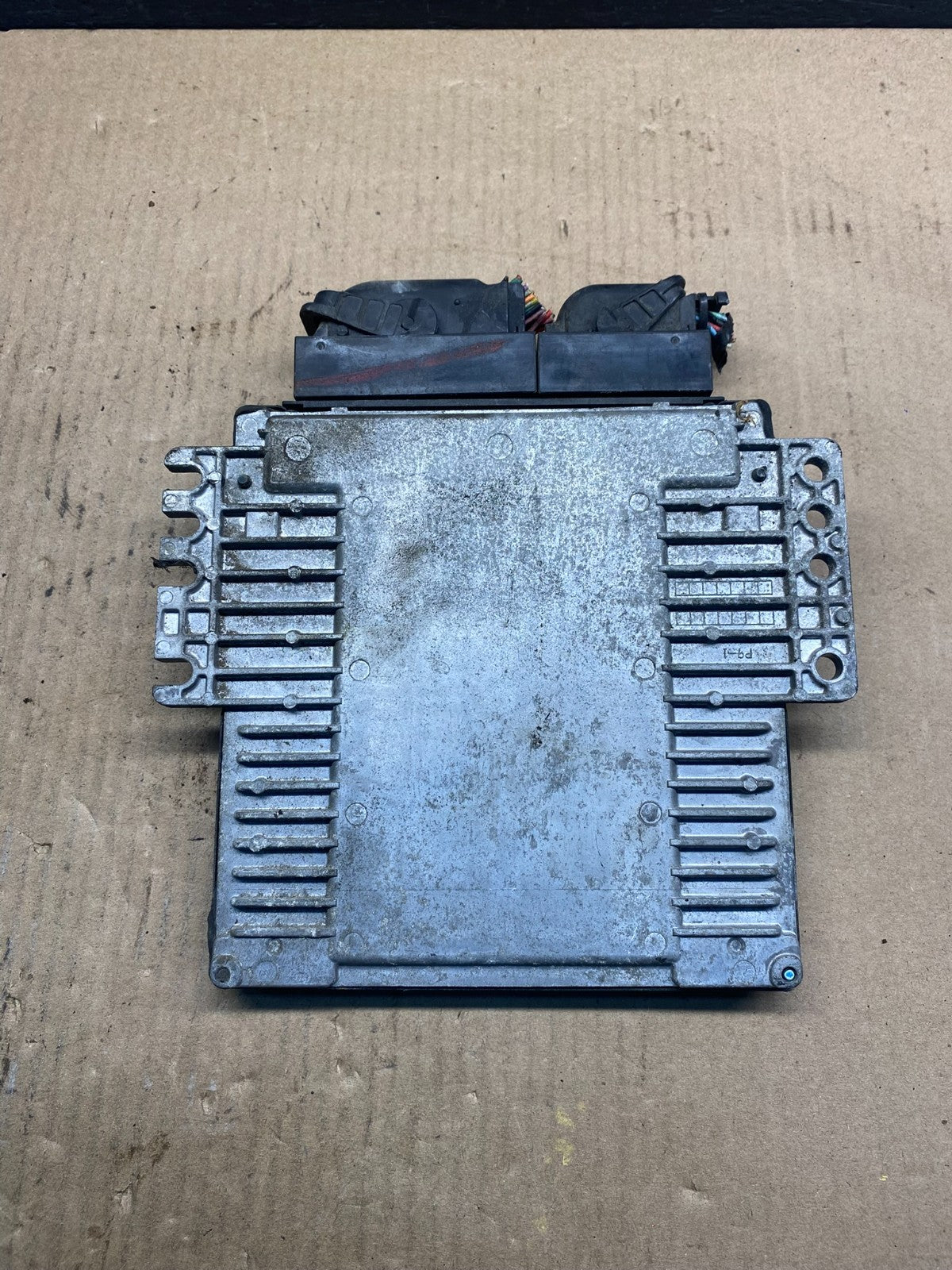 2005 Nissan Pathfinder Engine Control Module ECM MEC35-752 A1 AE6420 DW1