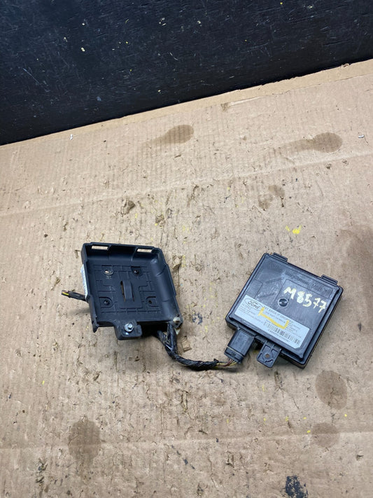 2010 to 2012 Lincoln MKT Blind Spot Control Module Radar Computer OEM M8577 DG0
