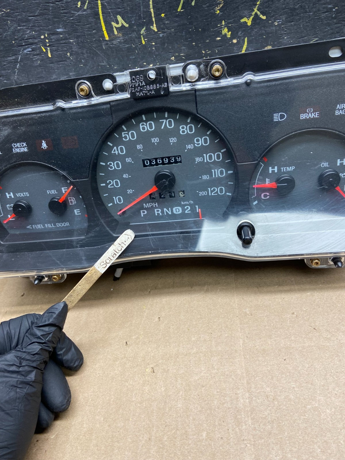 2003 to 2005 Ford Crown Victoria Speedometer Cluster Gauge ab1916 DG1