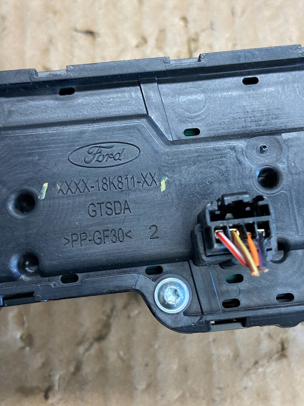 2020 to 2023 Ford Explorer Radio Audio Control Panel ad2329 DG4