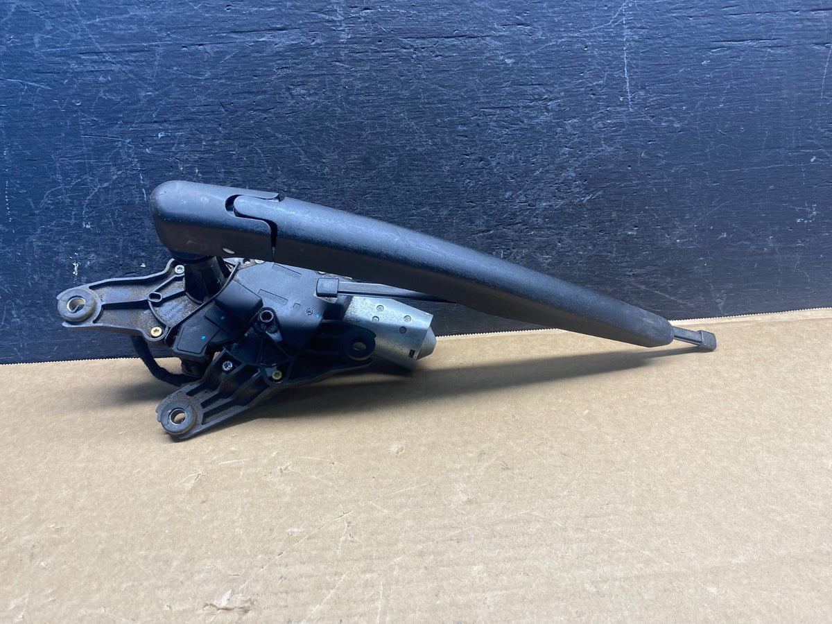 2020 to 2023 Ford Explorer Rear Windshield Wiper Motor AF6605 DG0