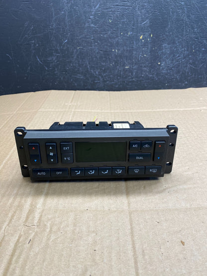 2003 to 2006 Lincoln Town Car Climate Control Panel AC9300 DG0
