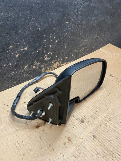 2003-2006 Chevrolet Tahoe Suburban Right Passenger Turn Door Mirror OEM x9690 DG9
