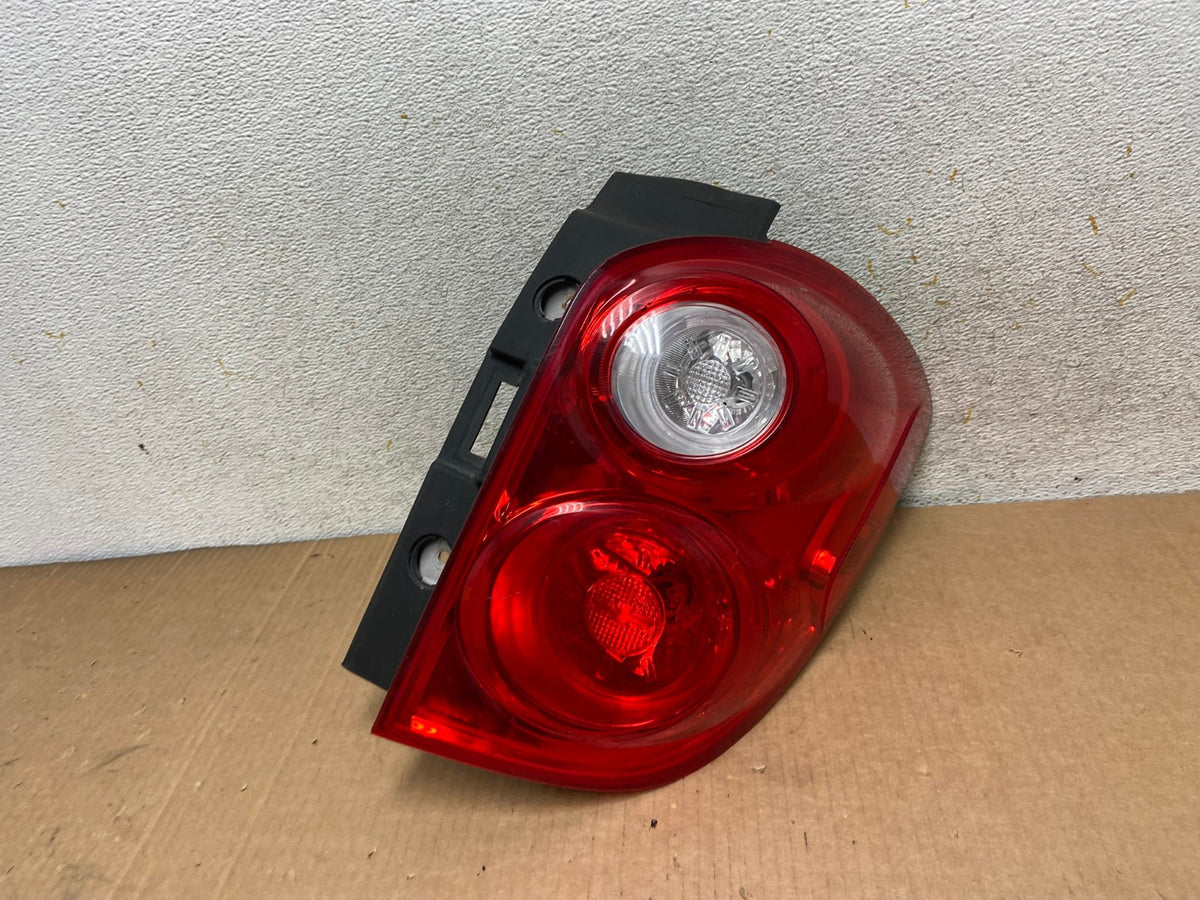 2010 to 2015 Chevrolet Equinox Right Passenger Rh Side Tail Light AI8409 LK0