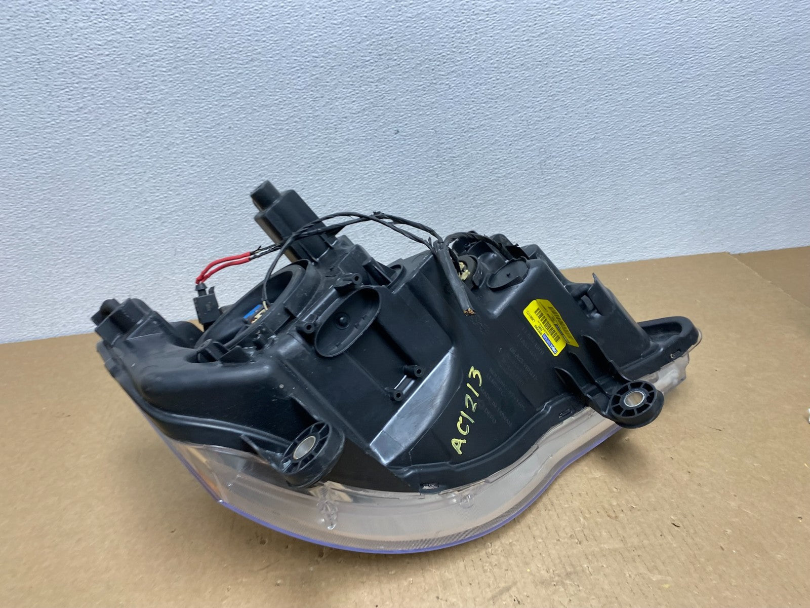 2008 to 2016 Chrysler Town and Country Left Driver Lh Side Headlight AC1213 DW6