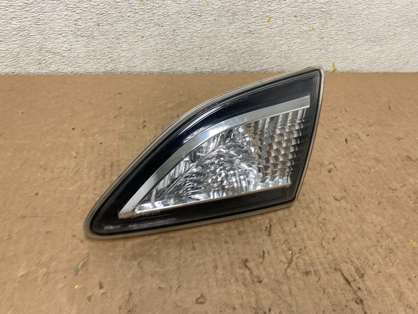 Sedan 2010-2013 Mazda 3 Right Passenger RH Side Inner Tail Light OEM N2140 DW0