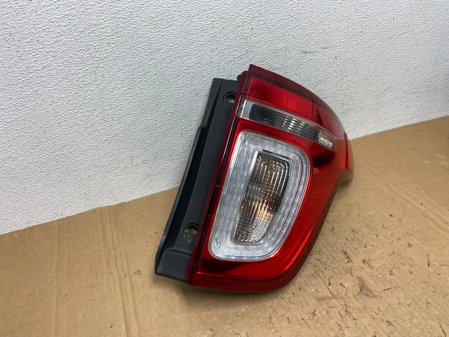 2011-2015 Ford Explorer Police Package Right Passenger Side Tail light AD3739 LK2