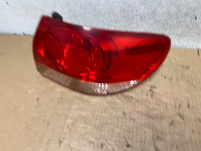 2001 2002 Mazda Millenia Right Passenger RH Side Tail Light AI8230 LK1