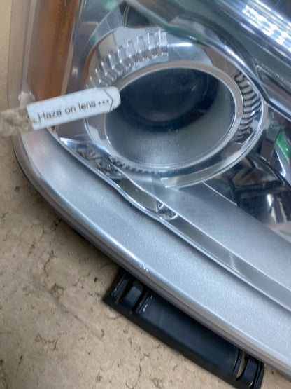 2010 to 2015 GMC Terrain Halogen Passenger Right Rh Side Headlight AG4450 DW4