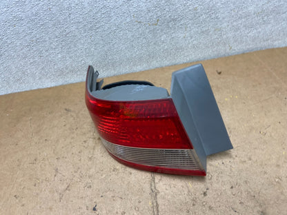 2003 to 2004 Honda Accord Sedan Left Driver Lh Side Tail light Oem X8914 PS1