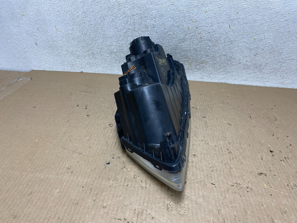 2009 to 2010 Hyundai Sonata Right Passenger RH Side Headlight Halogen AH5990 DW7