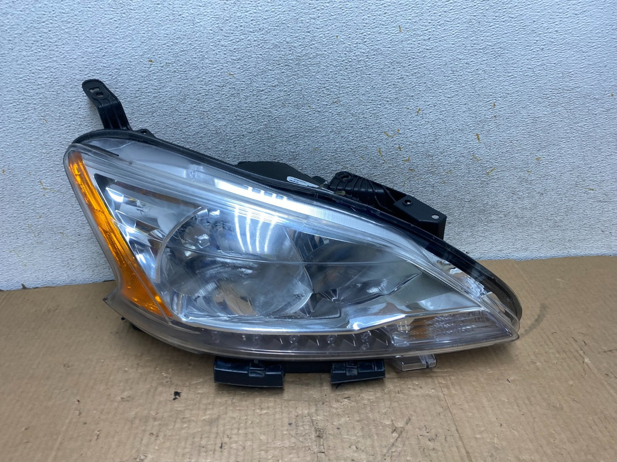 2013 - 2015 Nissan Sentra W/LED Halogen Right Passenger Headlight TYC AI7961 DW0