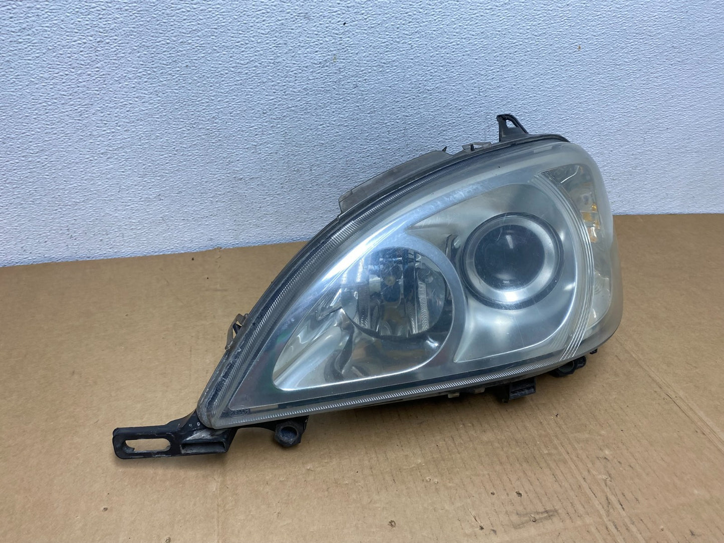 2002 - 2005 Mercedes ML ML350 ML500 Left Driver LH Halogen Headlight AC7507 DW2