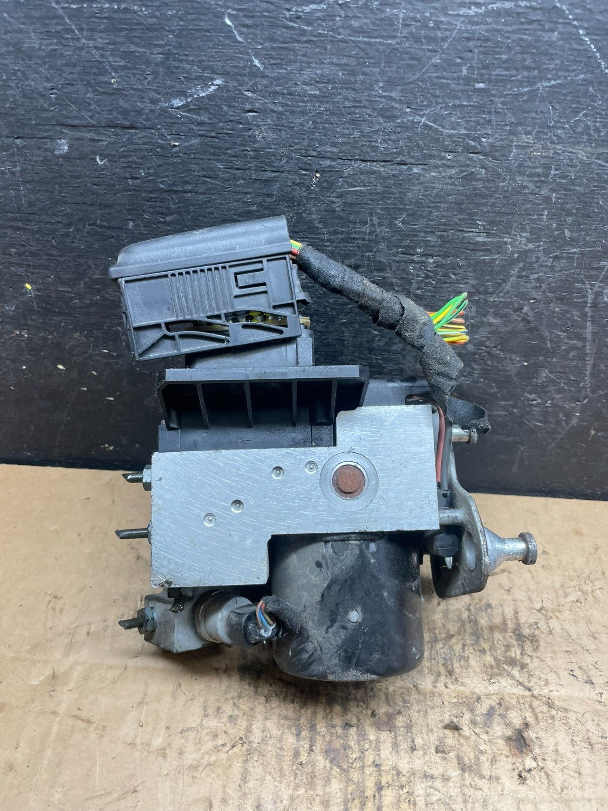 1999 - 2001 Mercedes R129 SL500 SL600 ABS Anti Lock Brake Pump Module R4397 DG2
