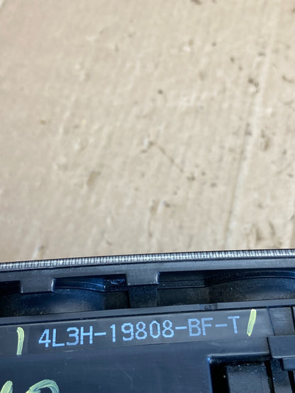 2004 to 2008 Ford F150 Radio Climate Dash Bezel Surround Black ab8940 DG5
