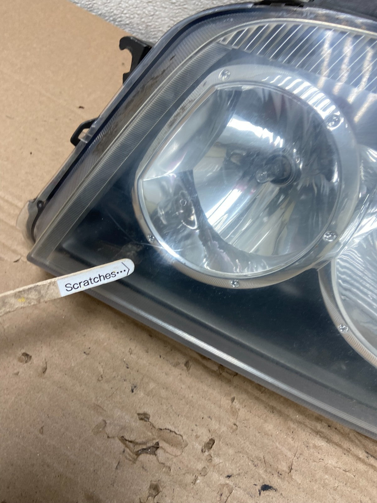 2001 2002 2003 Toyota Highlander Headlight Left Driver LH Side AB1140 DW3