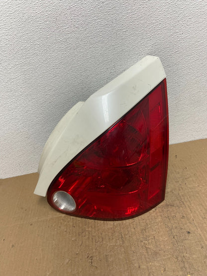 2004 2005 2006 2007 2008 Nissan Maxima Right Passenger Tail Light Oem AB8511 DW0