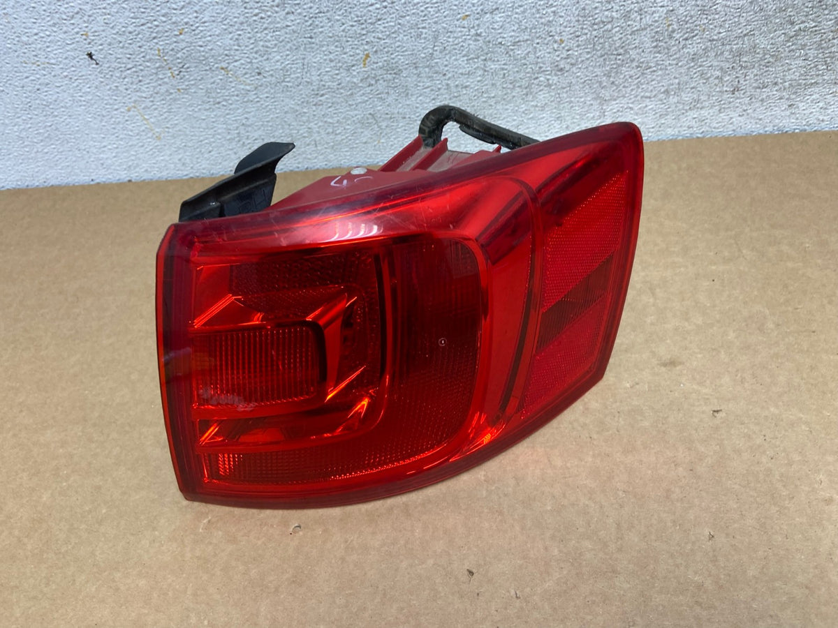 2011 to 2014 Volkswagen Jetta Right Passenger Rh Side Tail Light AI2589 LK0