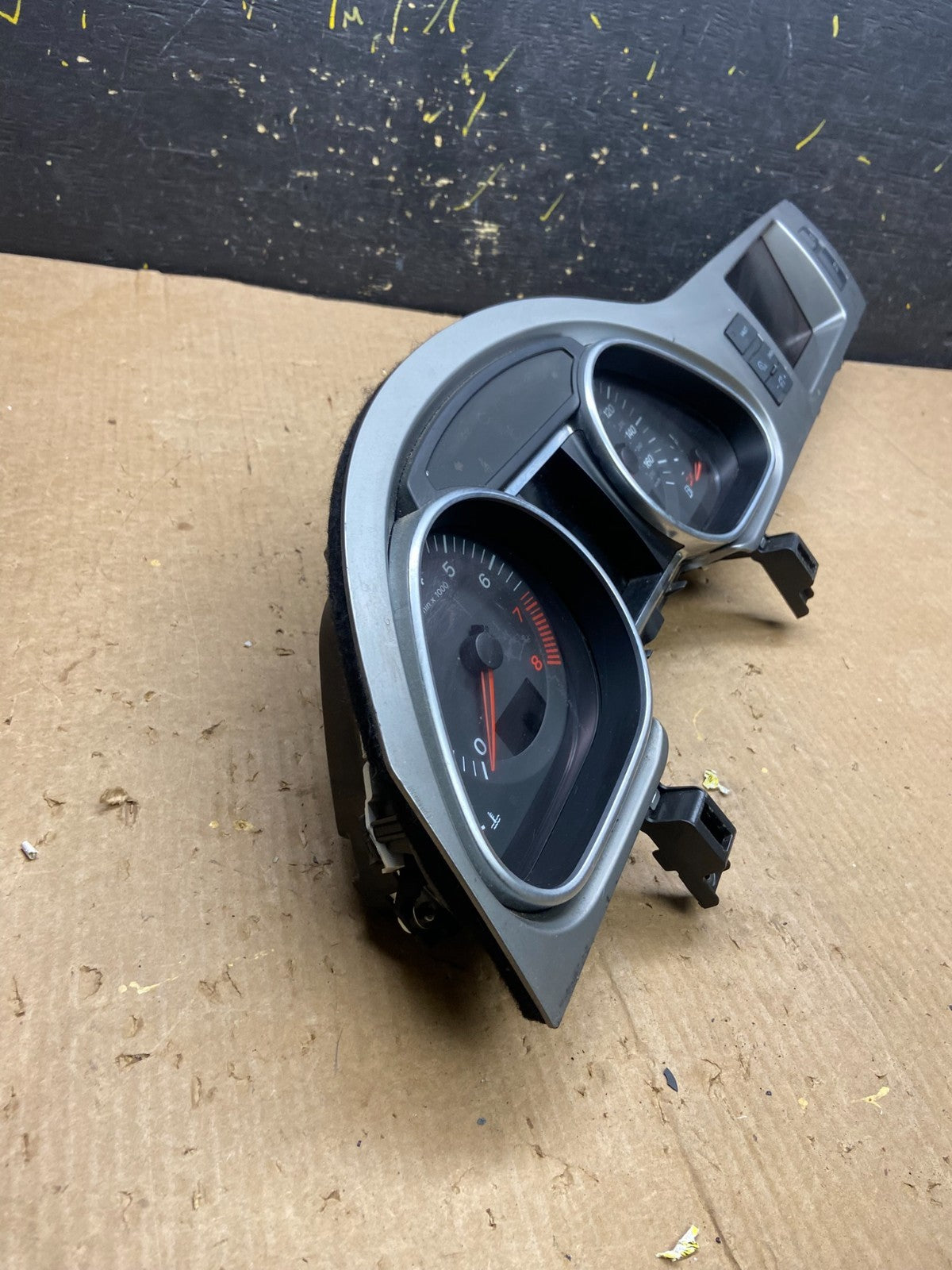 2007 - 2009 Audi Q7  Speedometer Cluster Gauge Screen Radio Bezel Trim  Z4274 DG2