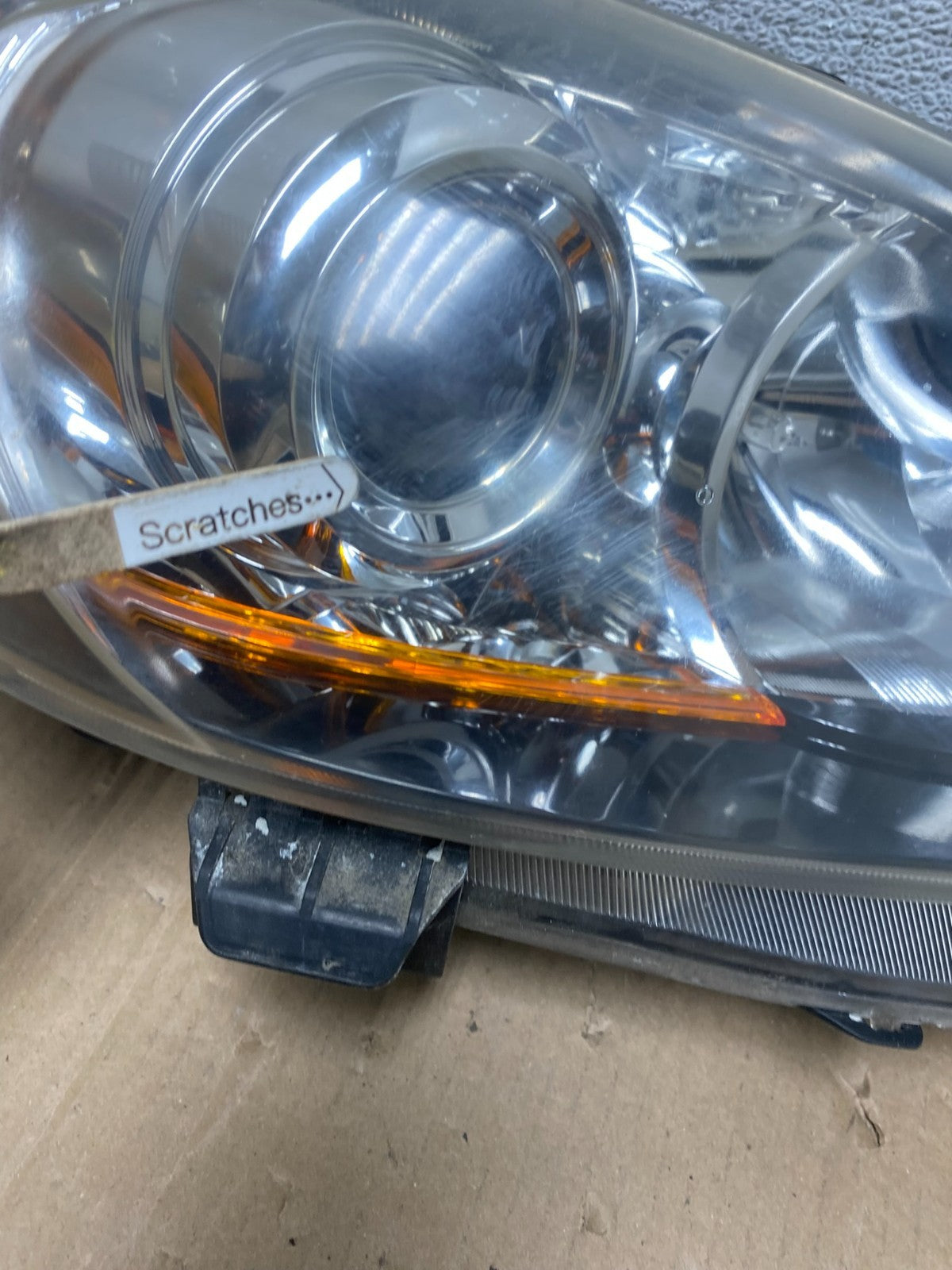 2010 - 2013 Mazda 3 Halogen Right Passenger Rh Side Headlight AE9106 DW3