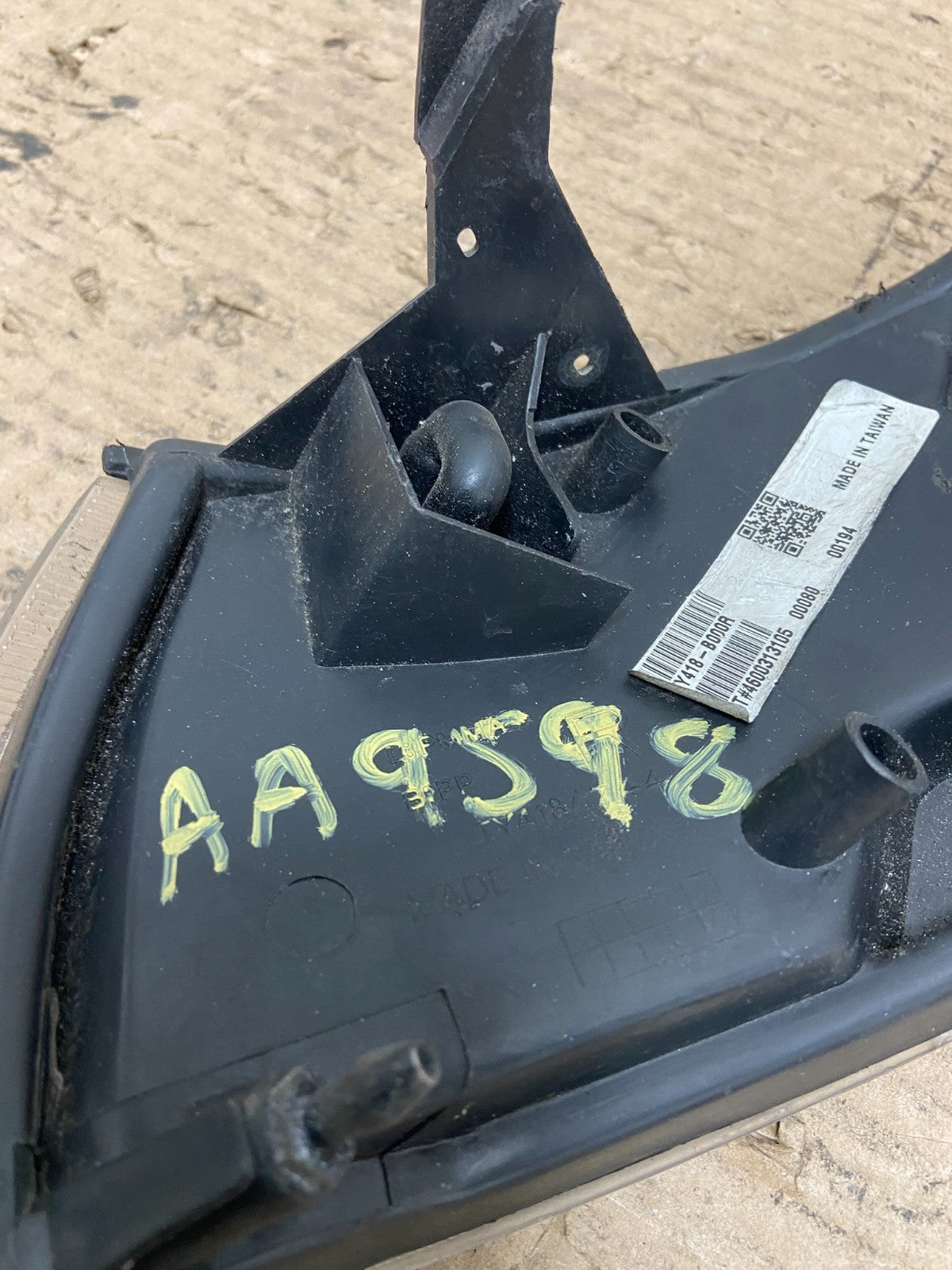 1993 to 1997 Toyota Corolla Right Passenger Corner Marker Turn Signal AA9598 DW6