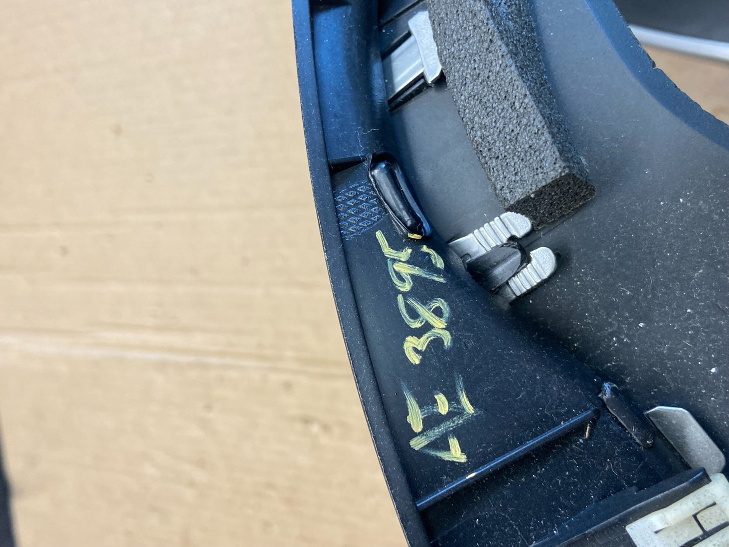 2015-2017 Chrysler 200 Speedometer Cluster Dash Bezel Trim W/ Vent ae3895 DG6