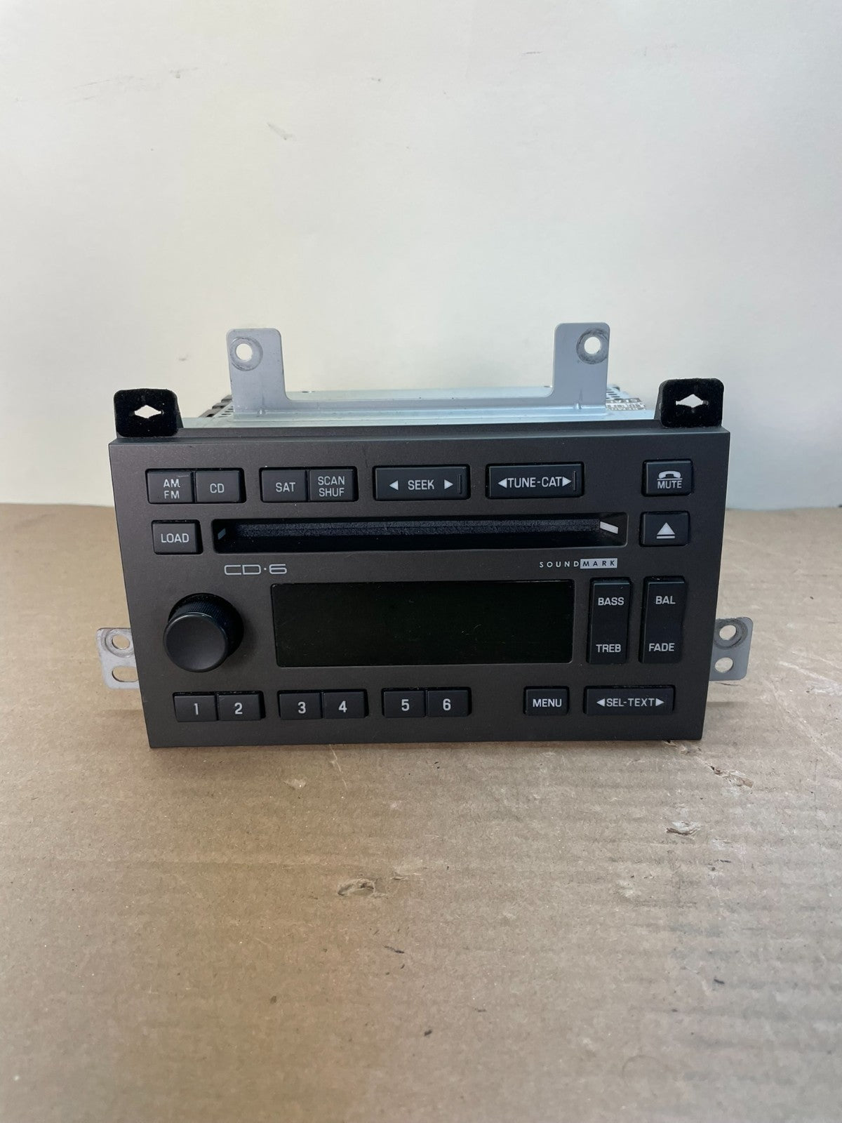 2006 - 2011 Lincoln Town Car AM/FM Radio CD Player ai0556 DG0