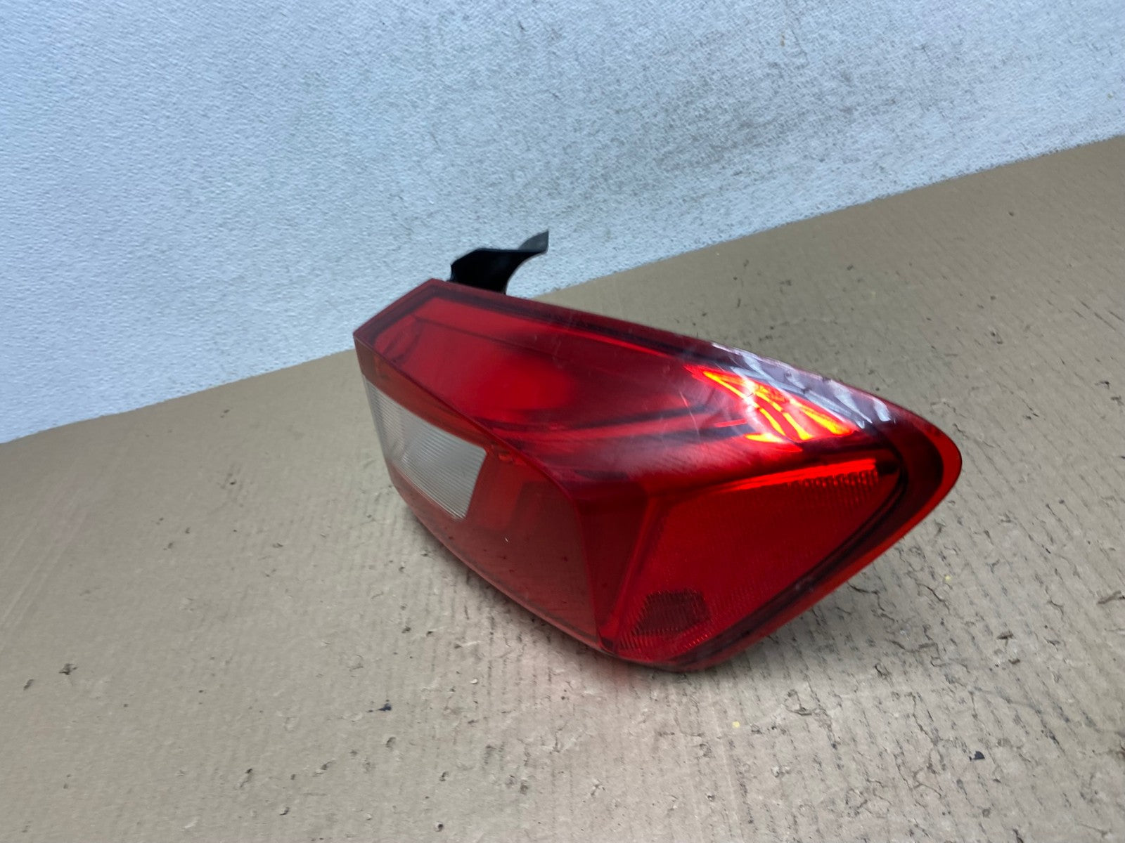 2016 2017 2018 Chevrolet Cruze Right Passinger RH Tail Light AF2912 LK1