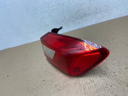 2016 2017 2018 Chevrolet Cruze Right Passinger RH Tail Light AF2912 LK1