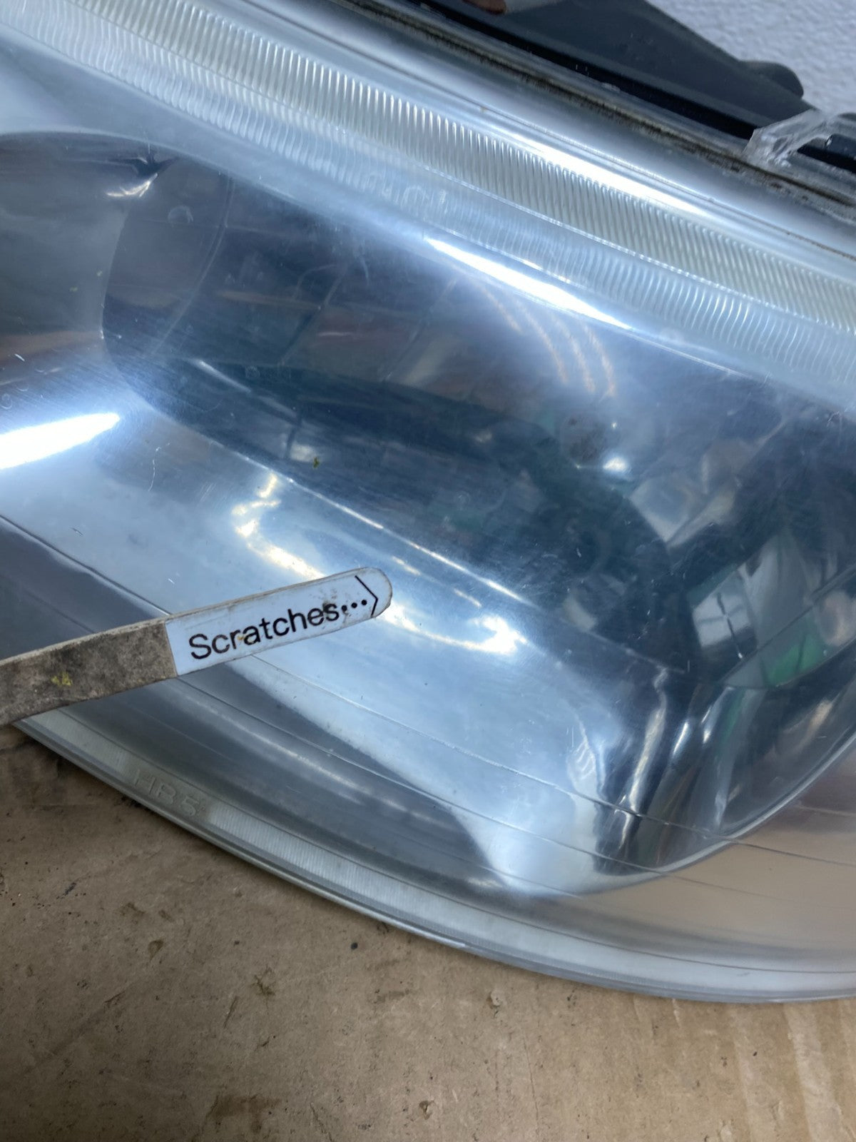 1999-2001 Lincoln & Town Car Left Driver LH Headlight Halogen AD3231 DW3