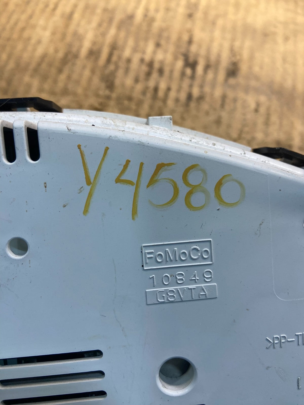 2008 - 2010 Ford Edge Gauge Speedometer Cluster OEM Y4580 DG8