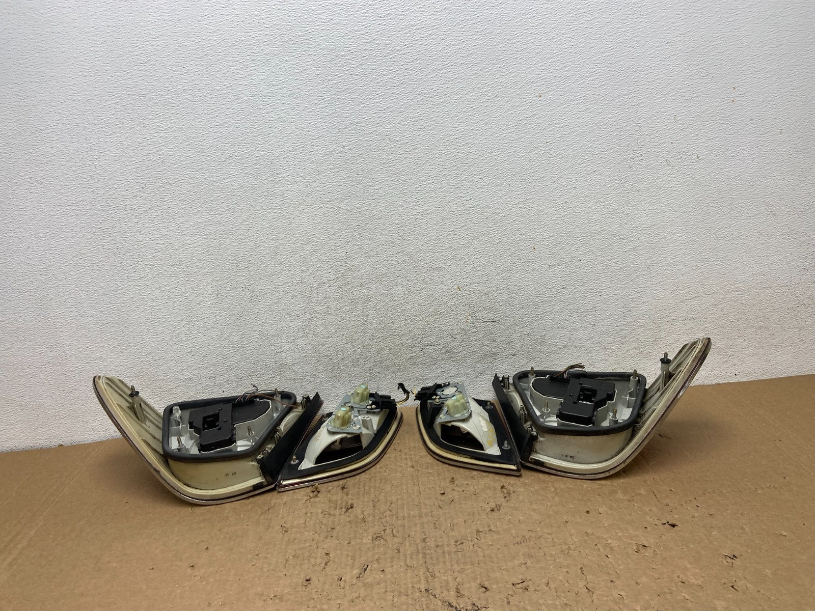 2000-2002 Mercedes-Benz E-CLASS E430 Left+Right Side Tail Lights AF82434