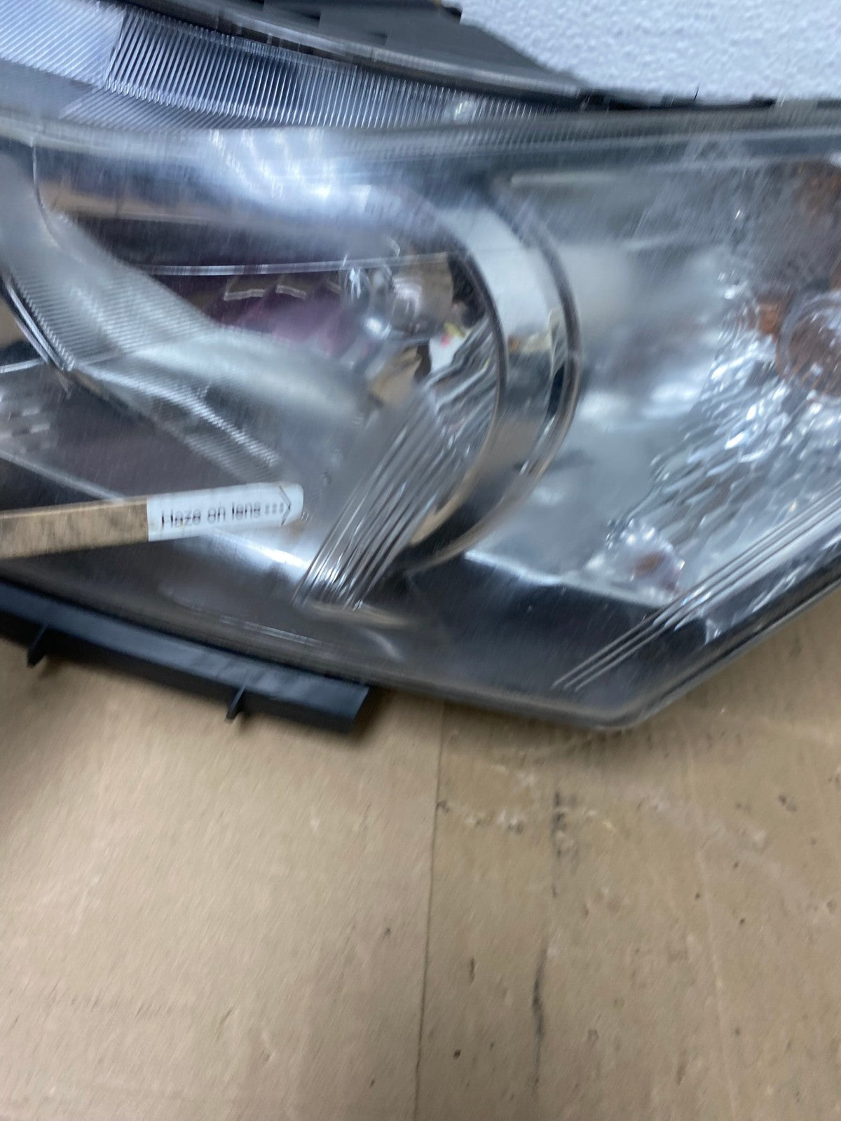 2011 to 2015 Chevrolet Cruze Halogen Left+Right Set Headlights AF4476 LK6