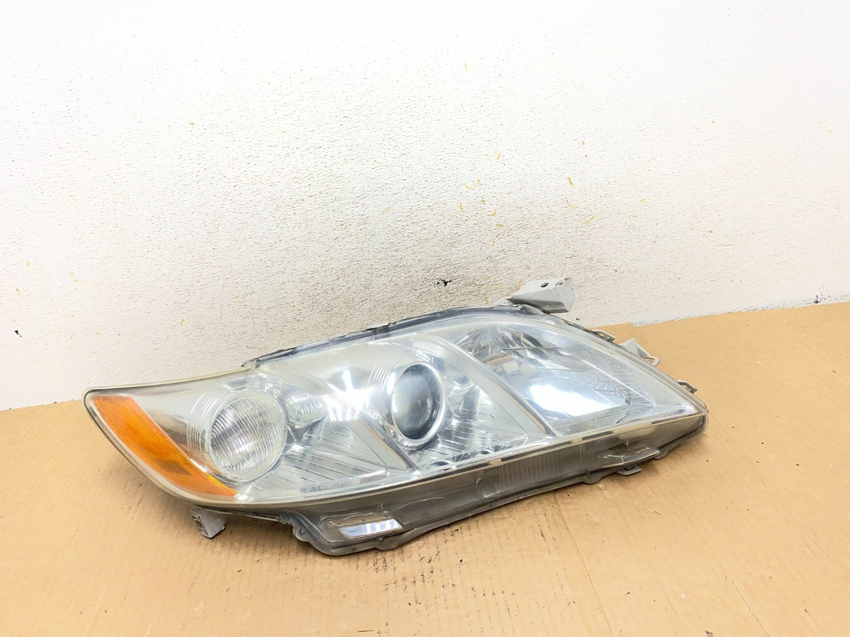 2007 - 2009 Toyota Camry Halogen Right Passenger Headlight AI6518 DW0