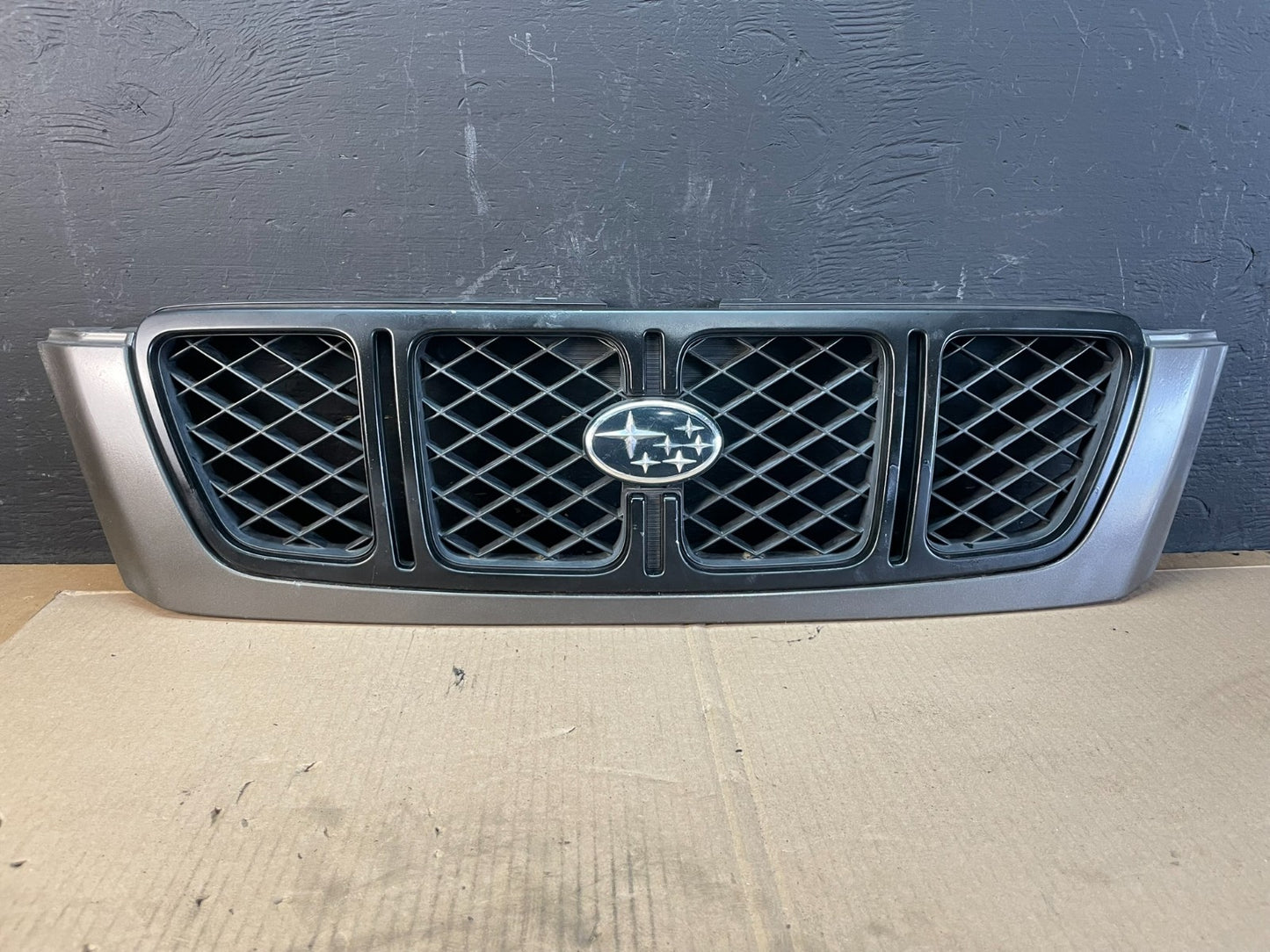 1998 1999 2000 Subaru Forester Front Upper Grill Grille ab7960 DG0